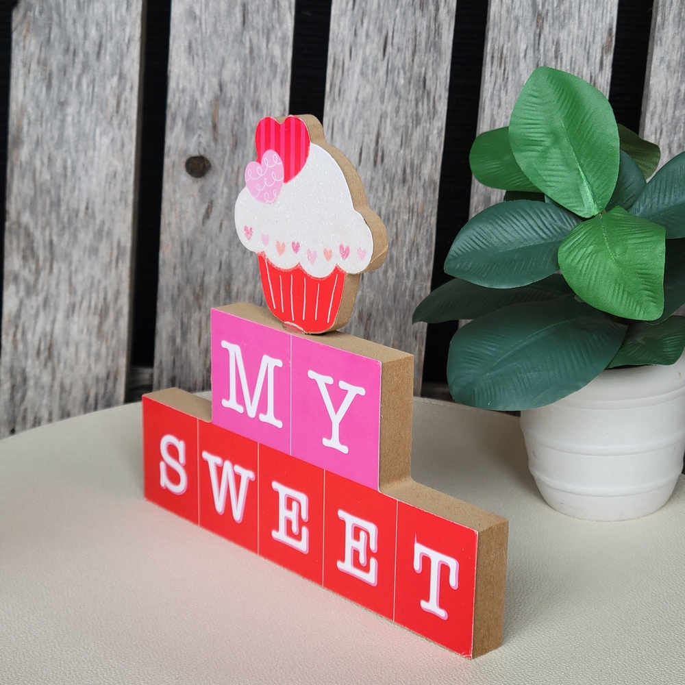 Sweet Cupcake Party Wood Decor - Picture 2 of 4